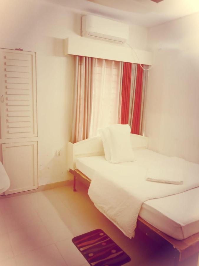 Hotel Arcane Cox's Bazar Esterno foto